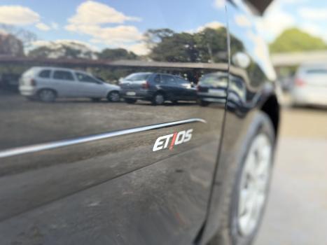 TOYOTA Etios Hatch 1.3 16V 4P FLEX X, Foto 9