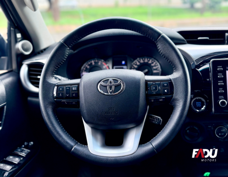 TOYOTA Hilux Caminhonete 2.8 16V SRX 4X4 TURBO DIESEL CABINE DUPLA AUTOM�TICO, Foto 5