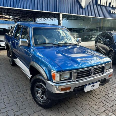 TOYOTA Hilux Caminhonete 2.8 4P 4X4 DIESEL CABINE DUPLA, Foto 2