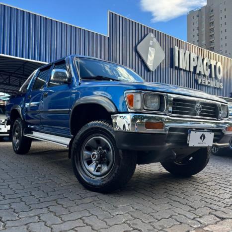 TOYOTA Hilux Caminhonete 2.8 4P 4X4 DIESEL CABINE DUPLA, Foto 3