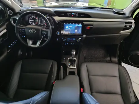 TOYOTA Hilux Caminhonete 2.8 16V SRX PLUS 4X4 TURBO DIESEL CABINE DUPLA AUTOM�TICO, Foto 7