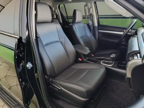 TOYOTA Hilux Caminhonete 2.8 16V SRX PLUS 4X4 TURBO DIESEL CABINE DUPLA AUTOM�TICO, Foto 11