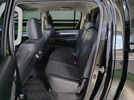 TOYOTA Hilux Caminhonete 2.8 16V SRX PLUS 4X4 TURBO DIESEL CABINE DUPLA AUTOM�TICO, Foto 12