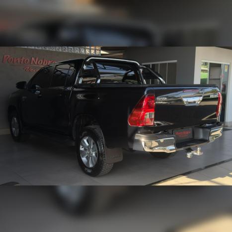 TOYOTA Hilux Caminhonete 2.7 16V 4P SR CABINE DUPLA AUTOM�TICO, Foto 4