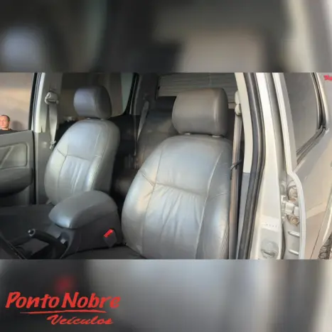 TOYOTA Hilux Caminhonete 3.0 16V 4P 4X4 SRV TURBO DIESEL CABINE DUPLA AUTOM�TICO, Foto 12