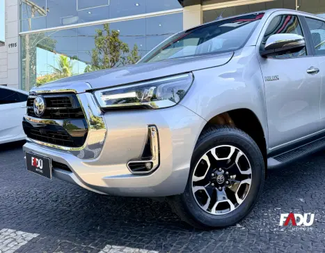 TOYOTA Hilux Caminhonete 2.8 16V SRX 4X4 TURBO DIESEL CABINE DUPLA AUTOM�TICO, Foto 3