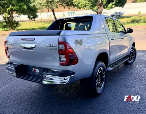 TOYOTA Hilux Caminhonete 2.8 16V SRX 4X4 TURBO DIESEL CABINE DUPLA AUTOM�TICO, Foto 10