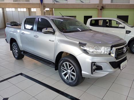 TOYOTA Hilux Caminhonete 2.7 16V 4P SRV CABINE DUPLA, Foto 3