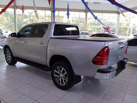 TOYOTA Hilux Caminhonete 2.7 16V 4P SRV CABINE DUPLA, Foto 4