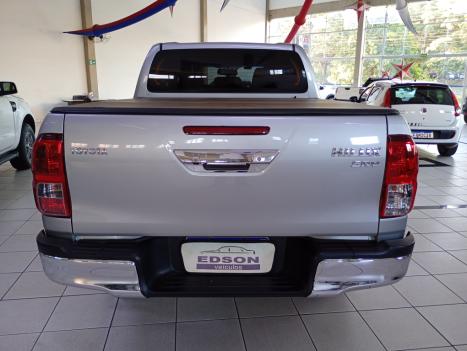 TOYOTA Hilux Caminhonete 2.7 16V 4P SRV CABINE DUPLA, Foto 6