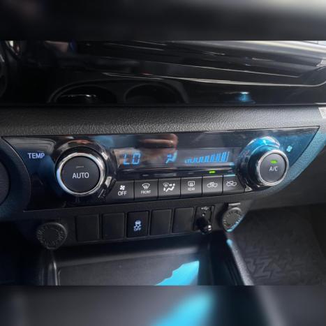 TOYOTA Hilux Caminhonete 2.7 16V 4P SRV CABINE DUPLA, Foto 14