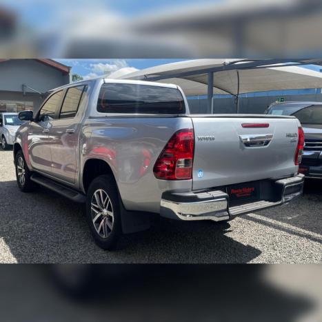 TOYOTA Hilux Caminhonete 2.7 16V 4P SRV CABINE DUPLA, Foto 4