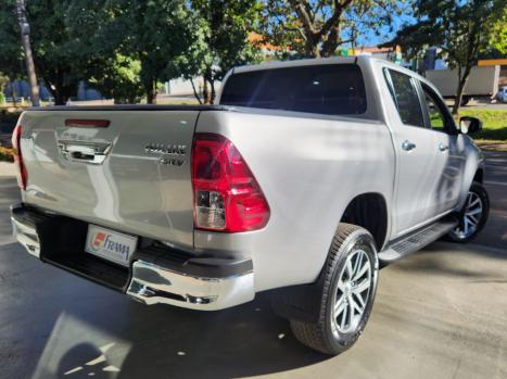 TOYOTA Hilux Caminhonete 2.7 16V 4P SRV FLEX CABINE DUPLA AUTOM�TICO, Foto 5