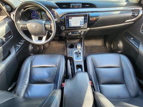 TOYOTA Hilux Caminhonete 2.7 16V 4P SRV FLEX CABINE DUPLA AUTOM�TICO, Foto 8
