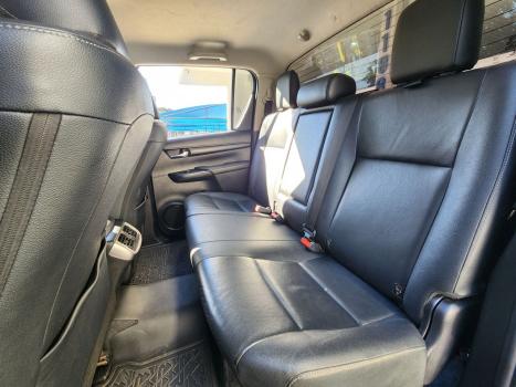 TOYOTA Hilux Caminhonete 2.7 16V 4P SRV FLEX CABINE DUPLA AUTOM�TICO, Foto 10