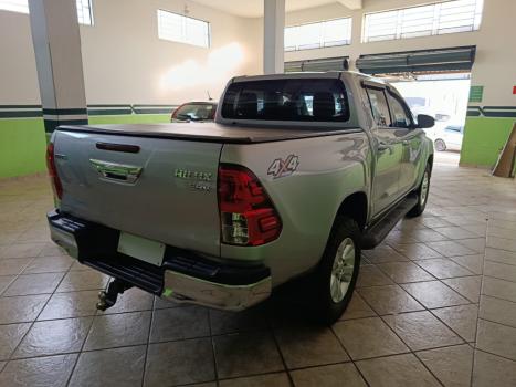 TOYOTA Hilux Caminhonete 2.8 16V 4P SR 4X4 DIESEL CABINE DUPLA AUTOM�TICO, Foto 5
