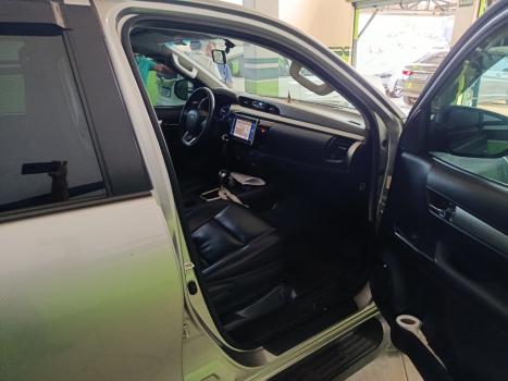 TOYOTA Hilux Caminhonete 2.8 16V 4P SR 4X4 DIESEL CABINE DUPLA AUTOM�TICO, Foto 7