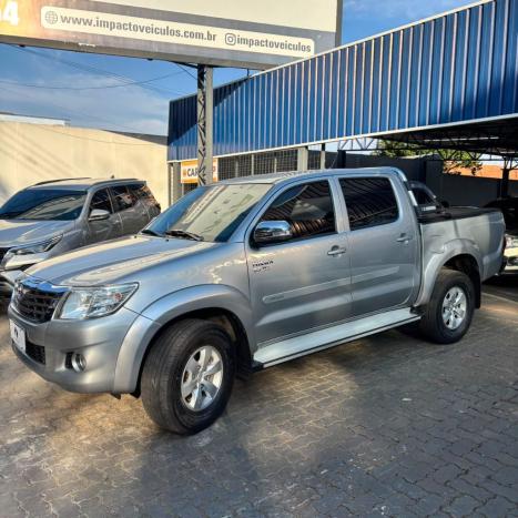 TOYOTA Hilux Caminhonete 2.7 16V 4P SRV FLEX 4X4  CABINE DUPLA AUTOM�TICO, Foto 4