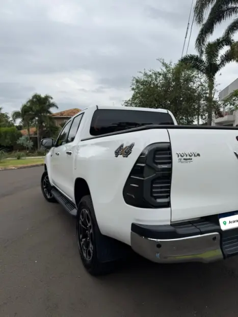 TOYOTA Hilux Caminhonete 2.8 16V SRV 4X4 DIESEL CABINE DUPLA AUTOM�TICO, Foto 2