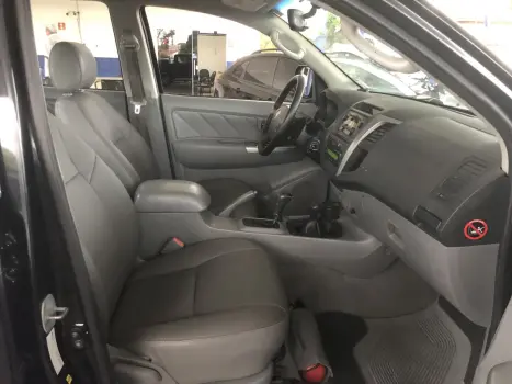 TOYOTA Hilux Caminhonete 3.0 16V 4P 4X4 SRV TURBO DIESEL CABINE DUPLA AUTOMÁTICO, Foto 15
