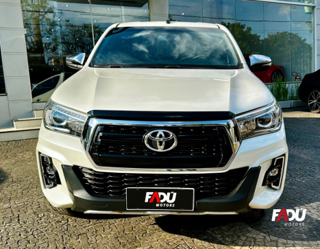 TOYOTA Hilux Caminhonete 2.8 16V SRX 50 ANOS 4X4 TURBO DIESEL CABINE DUPLA AUTOMÁTICO, Foto 2