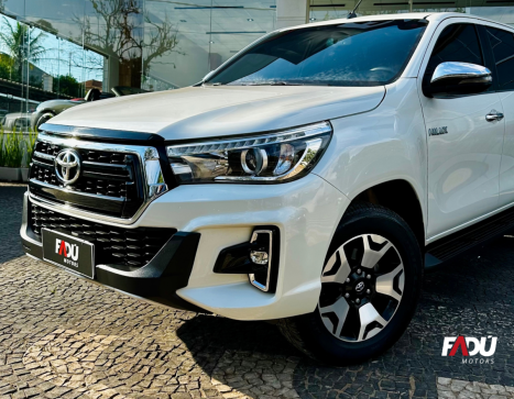TOYOTA Hilux Caminhonete 2.8 16V SRX 50 ANOS 4X4 TURBO DIESEL CABINE DUPLA AUTOMÁTICO, Foto 3