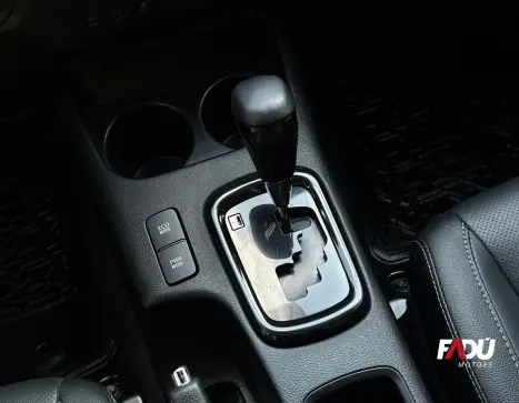 TOYOTA Hilux Caminhonete 2.8 16V SRX 50 ANOS 4X4 TURBO DIESEL CABINE DUPLA AUTOMÁTICO, Foto 9