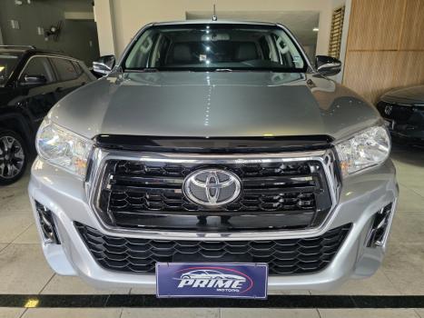 TOYOTA Hilux Caminhonete 2.7 16V 4P SRV FLEX CABINE DUPLA AUTOMÁTICO, Foto 1