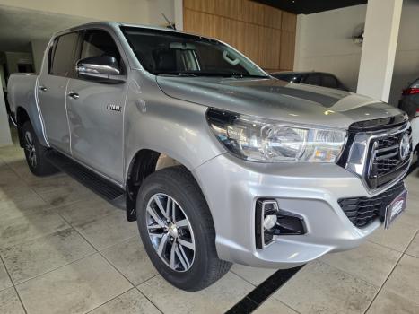 TOYOTA Hilux Caminhonete 2.7 16V 4P SRV FLEX CABINE DUPLA AUTOMÁTICO, Foto 3