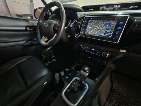 TOYOTA Hilux Caminhonete 2.7 16V 4P SRV FLEX CABINE DUPLA AUTOMÁTICO, Foto 9