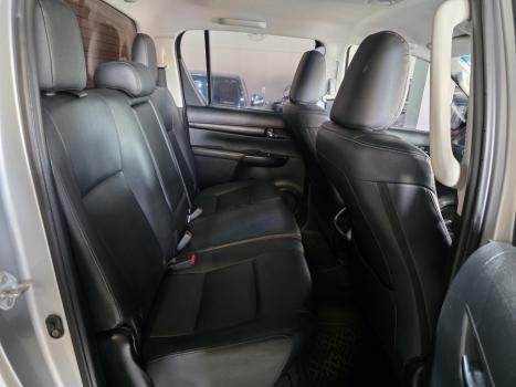 TOYOTA Hilux Caminhonete 2.7 16V 4P SRV FLEX CABINE DUPLA AUTOMÁTICO, Foto 12