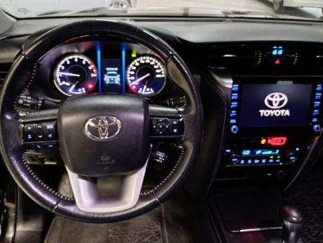 TOYOTA Hilux SW4 2.7 16V 4P FLEX SRV 7 LUGARES AUTOMÁTICO, Foto 9