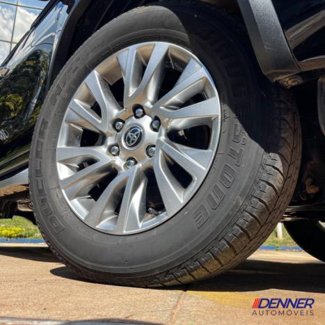 TOYOTA Hilux SW4 2.8 16V 4P SRX 4X4 7 LUGARES TURBO DIESEL AUTOMTICO, Foto 6