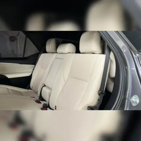 TOYOTA Hilux SW4 2.8 4P SRX 4X4 DIAMOND 7 LUGARES TURBO DIESEL AUTOMTICO, Foto 27