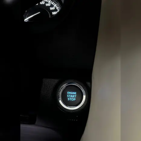 TOYOTA Hilux SW4 2.8 4P SRX 4X4 DIAMOND 7 LUGARES TURBO DIESEL AUTOMTICO, Foto 17