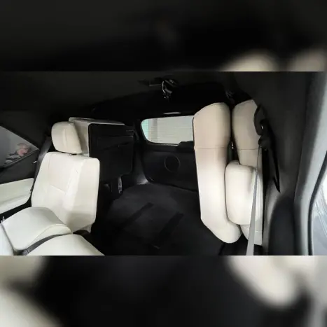 TOYOTA Hilux SW4 2.8 4P SRX 4X4 DIAMOND 7 LUGARES TURBO DIESEL AUTOMTICO, Foto 28