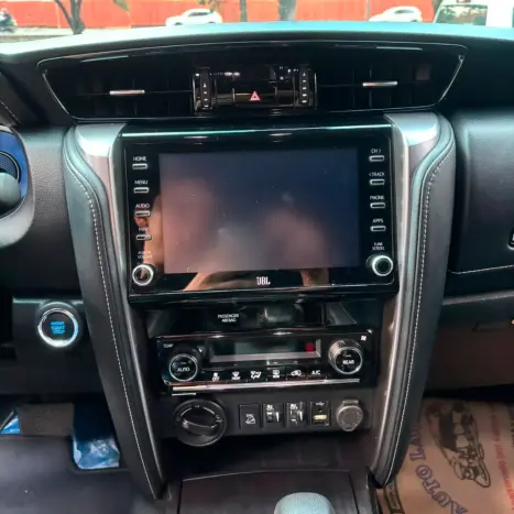 TOYOTA Hilux SW4 2.8 16V 4P SRX 4X4 7 LUGARES TURBO DIESEL AUTOM�TICO, Foto 11