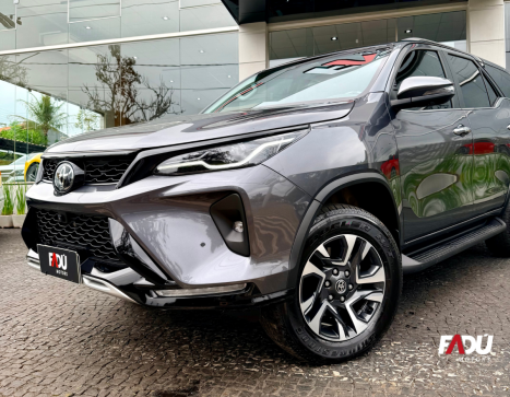 TOYOTA Hilux SW4 2.8 16V 4P SRX PLATINUM 4X4 7 LUGARES TURBO DIESEL AUTOM�TICO, Foto 3