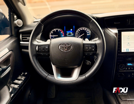 TOYOTA Hilux SW4 2.8 16V 4P SRX PLATINUM 4X4 7 LUGARES TURBO DIESEL AUTOM�TICO, Foto 6