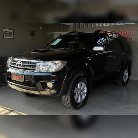 TOYOTA Hilux SW4 3.0 16V 4P SRV 4X4 7 LUGARES TURBO DIESEL AUTOMTICO, Foto 3