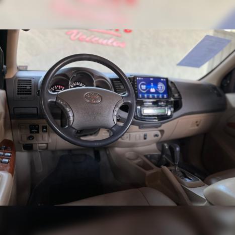 TOYOTA Hilux SW4 3.0 16V 4P SRV 4X4 7 LUGARES TURBO DIESEL AUTOMTICO, Foto 10