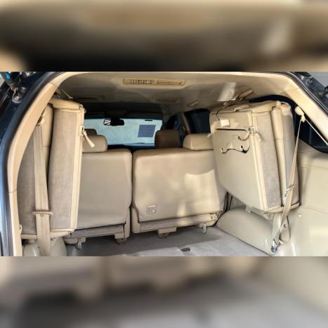 TOYOTA Hilux SW4 3.0 16V 4P SRV 4X4 7 LUGARES TURBO DIESEL AUTOMTICO, Foto 19