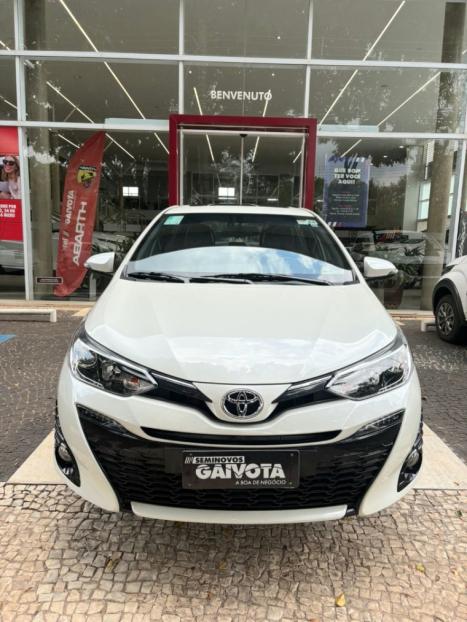 TOYOTA Yaris Hatch 1.5 16V 4P FLEX X WAY CONNECT MULTIDRIVE AUTOMÁTICO CVT, Foto 2 TOYOTA Yaris Hatch 1.5 16V 4P FLEX X WAY CONNECT MULTIDRIVE AUTOMÁTICO CVT, Foto 2
