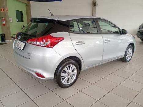 TOYOTA Yaris Hatch 1.3 16V 4P FLEX XL MULTIDRIVE AUTOMTICO CVT, Foto 5