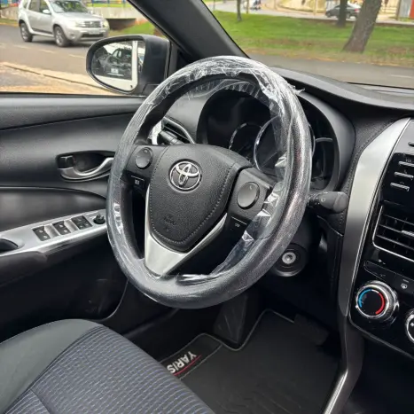 TOYOTA Yaris Hatch 1.3 16V 4P FLEX XL, Foto 8
