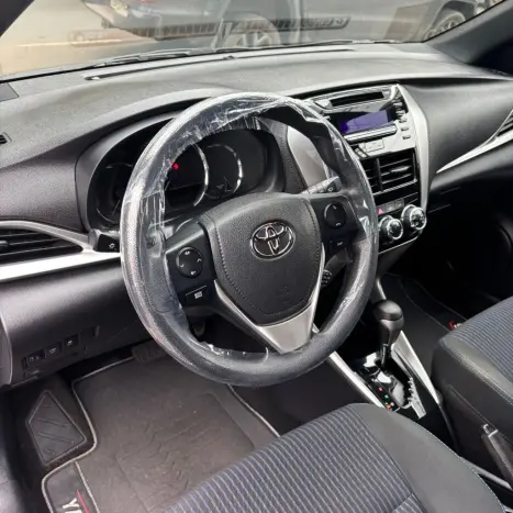 TOYOTA Yaris Hatch 1.3 16V 4P FLEX XL, Foto 9