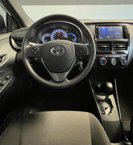 TOYOTA Yaris Hatch 1.5 16V 4P FLEX XL MULTIDRIVE AUTOM�TICO CVT, Foto 9