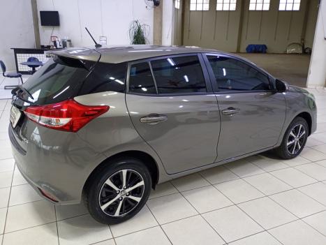 TOYOTA Yaris Hatch 1.5 16V 4P FLEX XS MULTIDRIVE AUTOM�TICO CVT, Foto 4