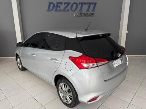 TOYOTA Yaris Hatch 1.5 16V 4P FLEX XL MULTIDRIVE AUTOMÁTICO CVT, Foto 4