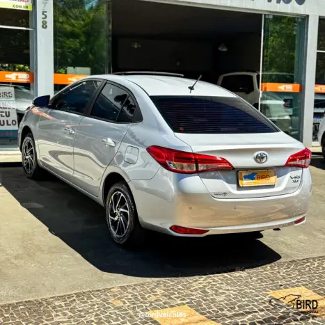 TOYOTA Yaris Sedan 1.5 16V 4P FLEX XLS MULTIDRIVE AUTOMTICO CVT, Foto 7